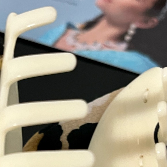 🍁ON SALE🍂LELE SADOUGHI NWT AUTHENTIC LEOPARD SIMONE KNOTTED SILK HAIR CLAW CLIP - Picture 6 of 14